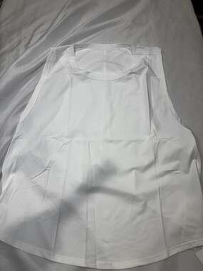 Fisoew Women Active Lifestyle White Sleeveless Tank Top Size L New With Tags